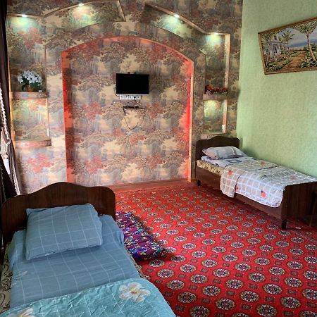 Muharram Homestay In The Neighborhood Of The Registan Square, 家族 ゲストハウス Самарканд Экстерьер фото