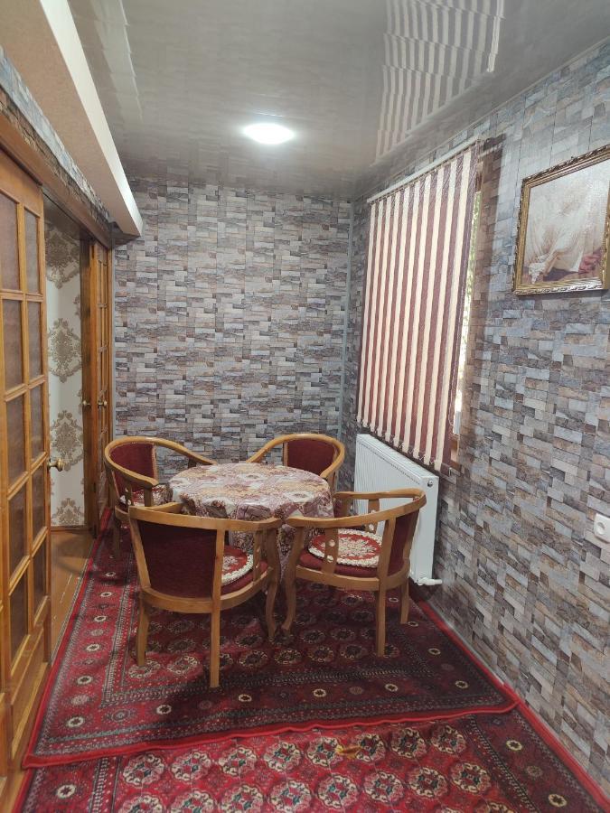 Muharram Homestay In The Neighborhood Of The Registan Square, 家族 ゲストハウス Самарканд Экстерьер фото