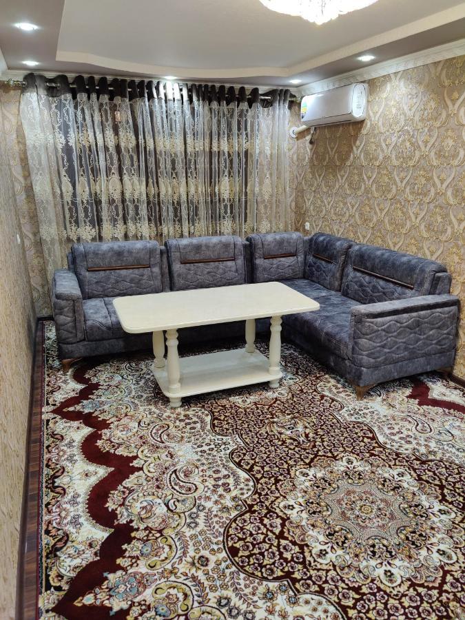 Muharram Homestay In The Neighborhood Of The Registan Square, 家族 ゲストハウス Самарканд Экстерьер фото